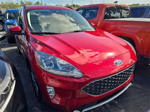 Used 2022 Ford Escape SEL image 2