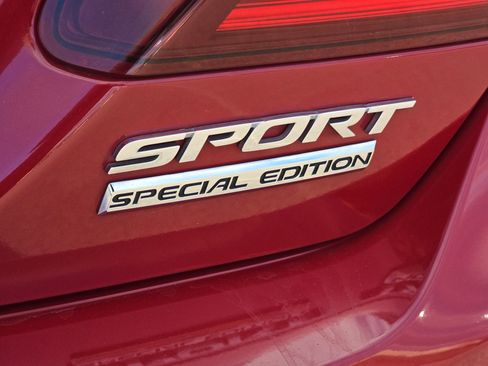 Used 2017 Honda Accord Sport Special Edition image 5