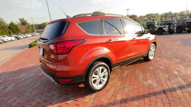 Used 2019 Ford Escape SEL AWD/4WD image 9