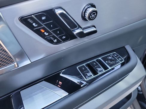 New 2026 Cadillac Vistiq Sport image 18