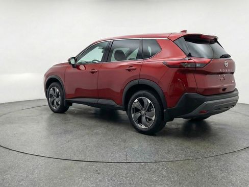 Used 2025 Nissan Rogue SV image 6