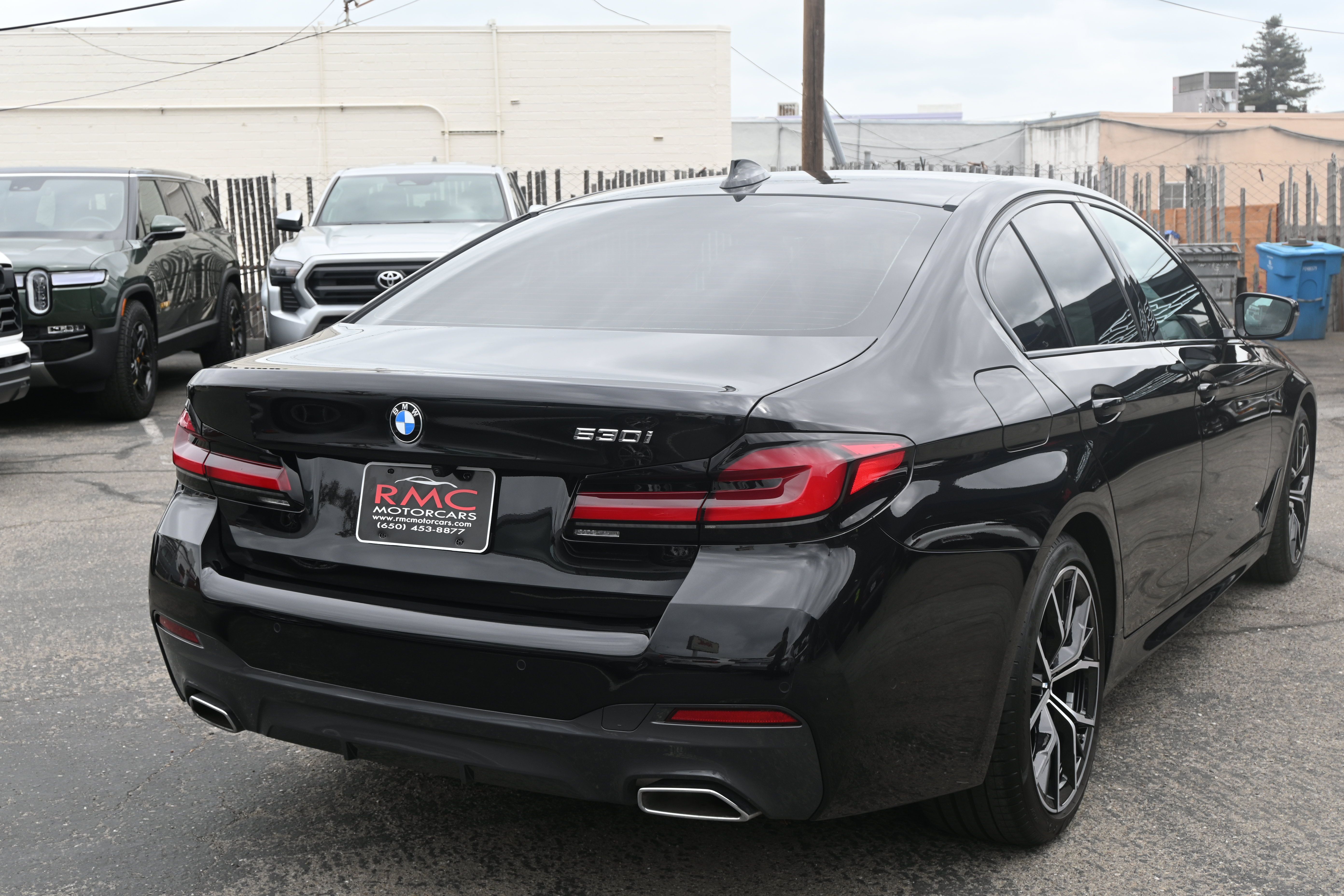 Used 2022 BMW 530i w/ M Sport Package RWD image 16