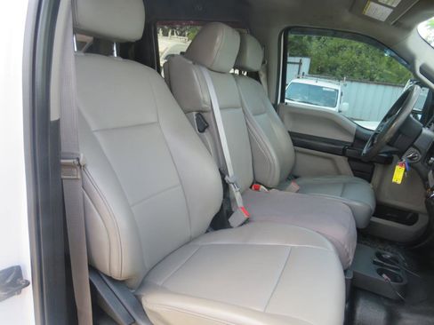 Used 2019 Ford F250 XL w/ Power Equipment Group AWD/4WD image 39