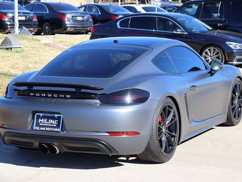 Used 2017 Porsche 718 Cayman image 10