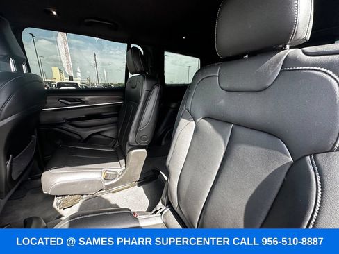Used 2024 Jeep Grand Cherokee L Limited w/ Black Appearance Package RWD image 20