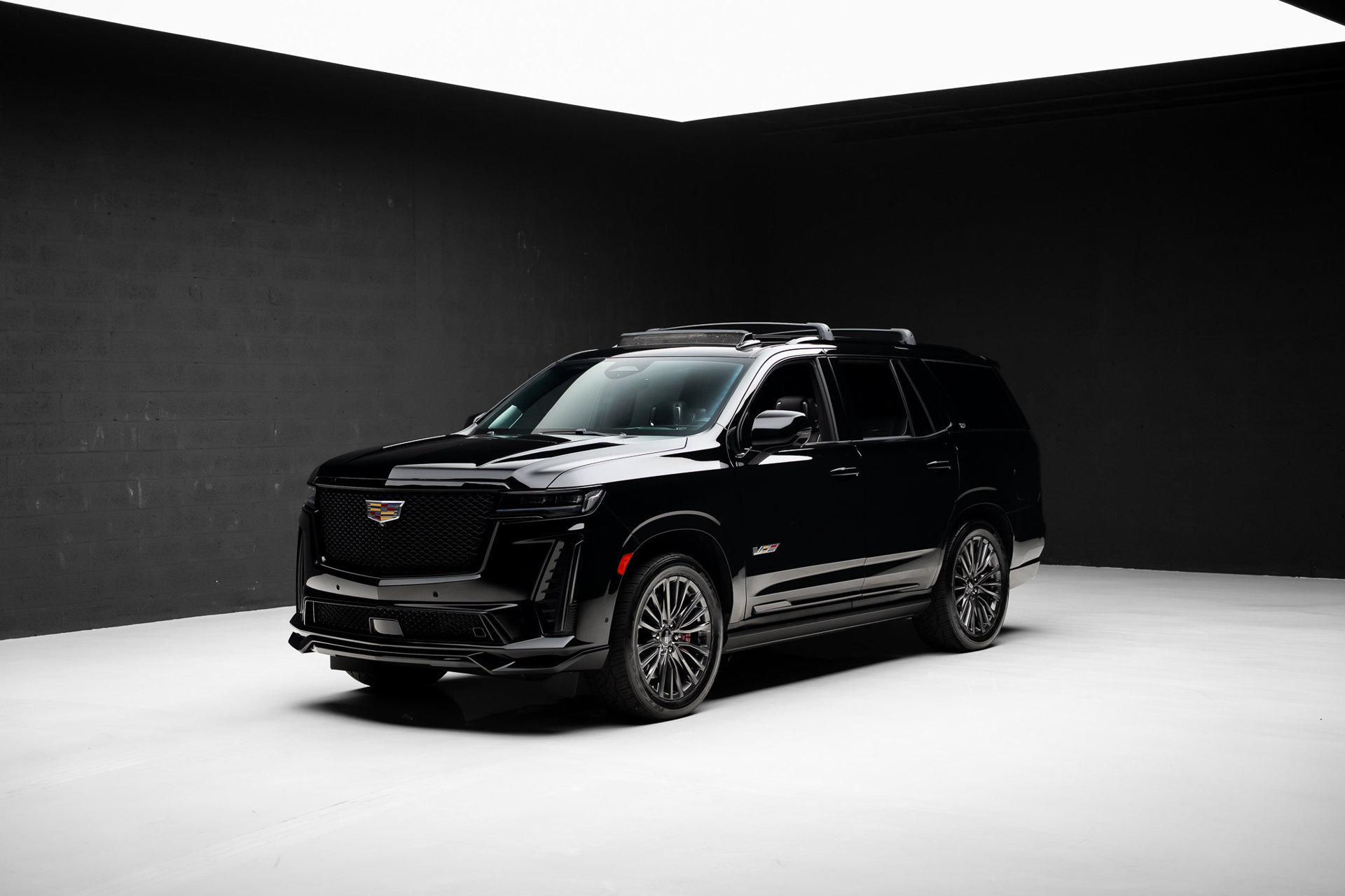 Used 2023 Cadillac Escalade V AWD/4WD image 4