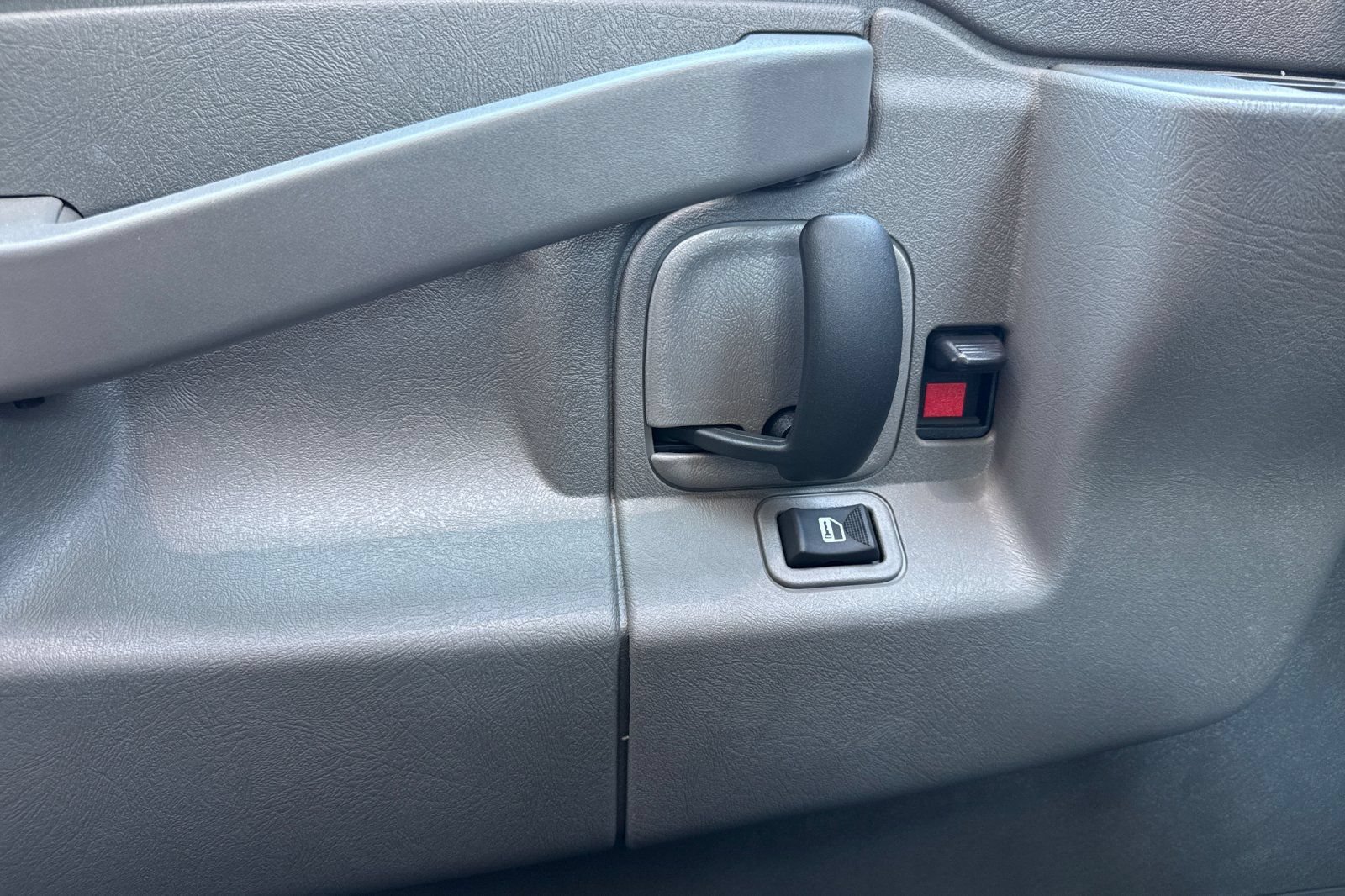 New 2025 Chevrolet Express 3500 w/ Power Convenience Package RWD image 10