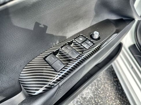 Used 2025 Toyota Camry SE image 22