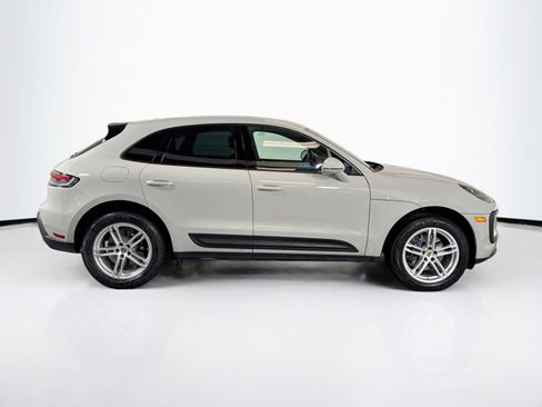 Certified 2025 Porsche Macan AWD/4WD image 8