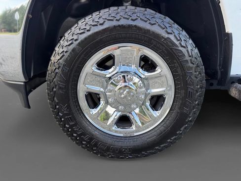 Used 2022 RAM 2500 Tradesman w/ Chrome Appearance Group AWD/4WD image 23