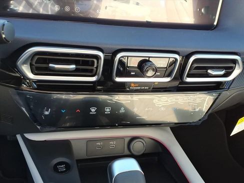 New 2026 Nissan Sentra SL w/ Floor Mat Package image 19