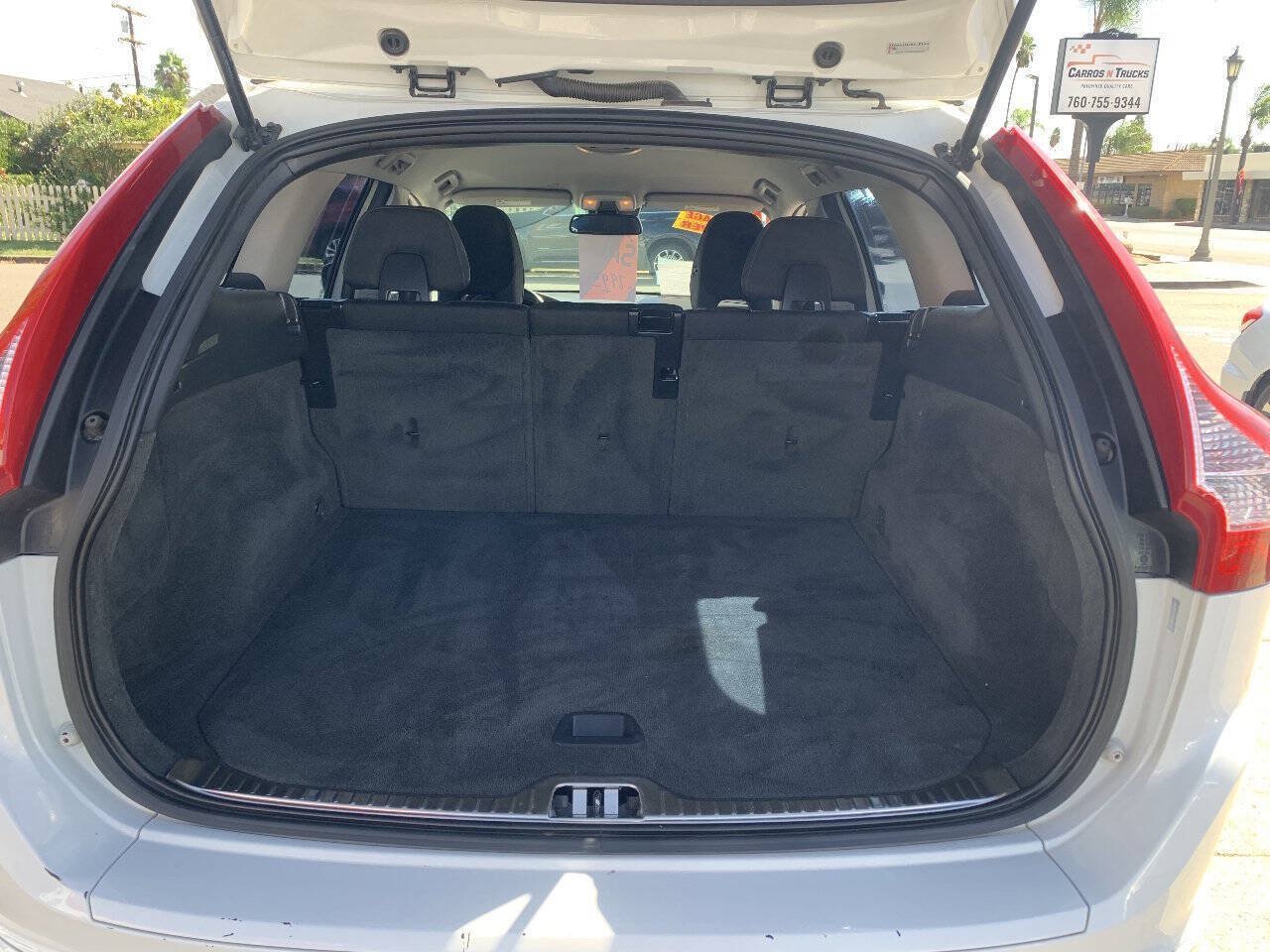 Used 2015 Volvo XC60 T5 FWD image 14