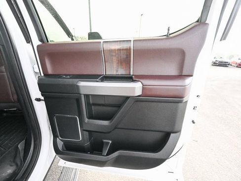 Used 2017 Ford F250 Platinum w/ Platinum Ultimate Package image 29