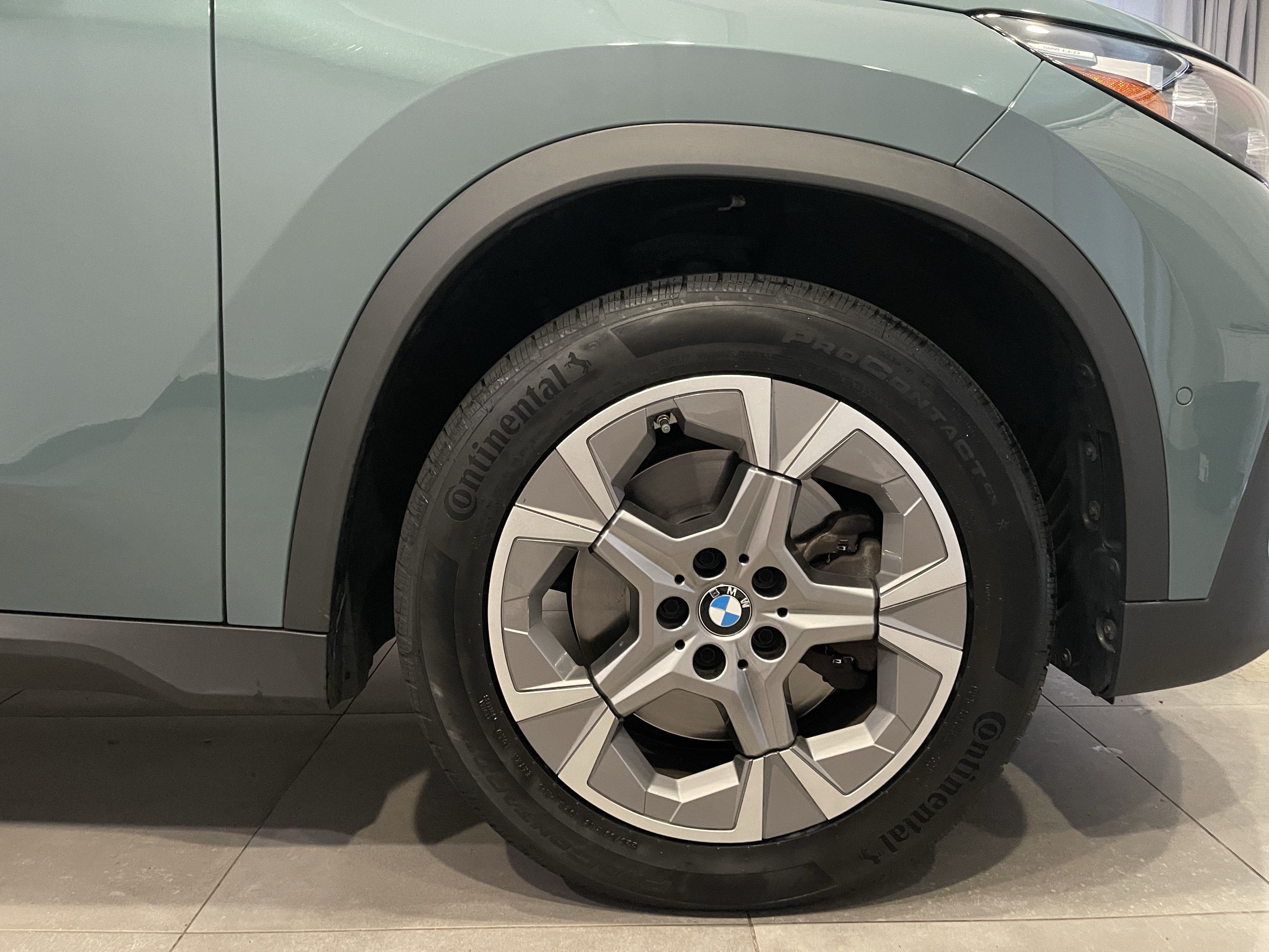 Certified 2023 BMW X1 xDrive28i w/ Convenience Package AWD/4WD image 10