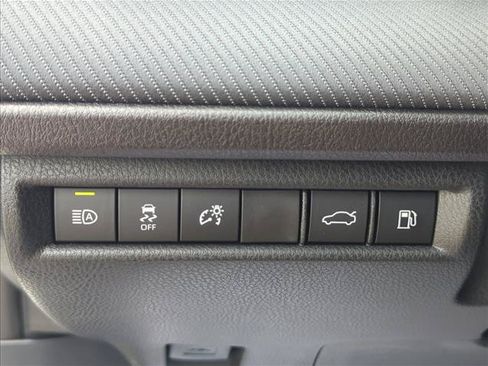 Used 2025 Toyota Camry SE FWD image 17