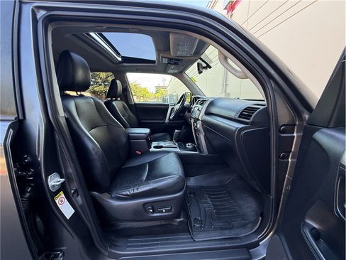 Used 2013 Toyota 4Runner Limited AWD/4WD image 13