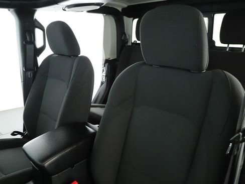 Used 2022 Jeep Gladiator Sport image 4