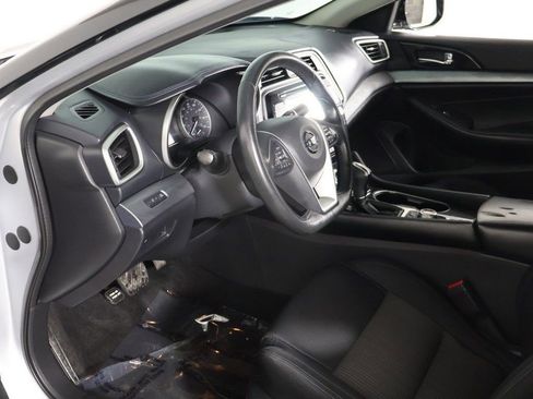 Used 2018 Nissan Maxima 3.5 S image 19