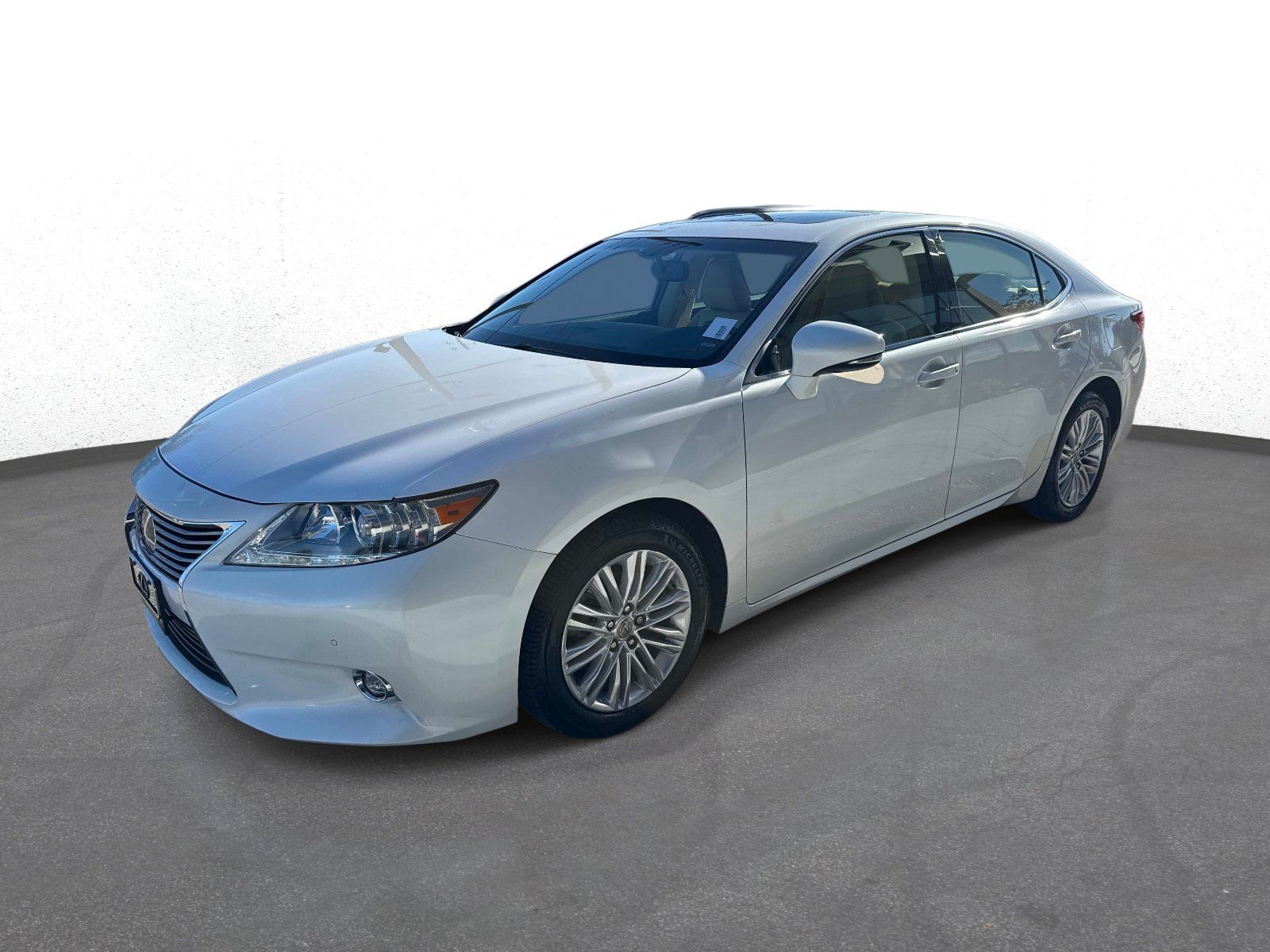 Used 2015 Lexus ES 350 w/ Luxury Package FWD image 7