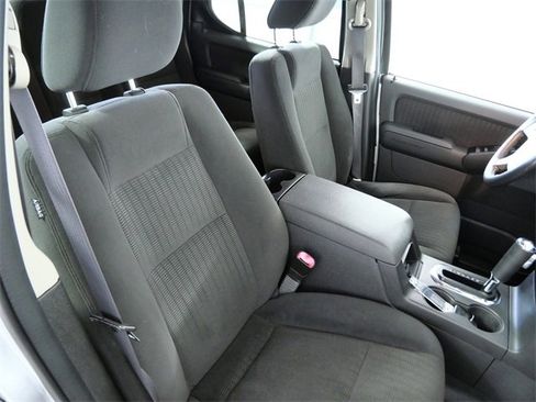 Used 2009 Ford Explorer Sport Trac XLT image 12