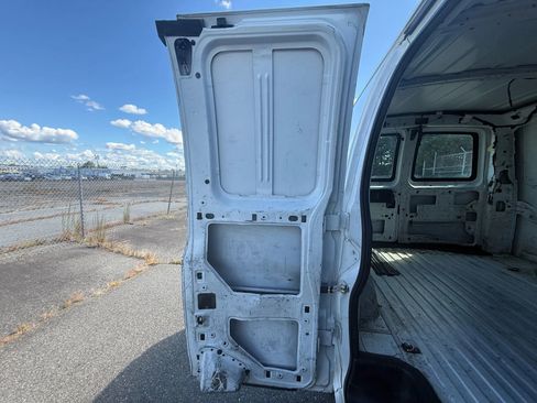 Used 2016 Chevrolet Express 2500 image 55