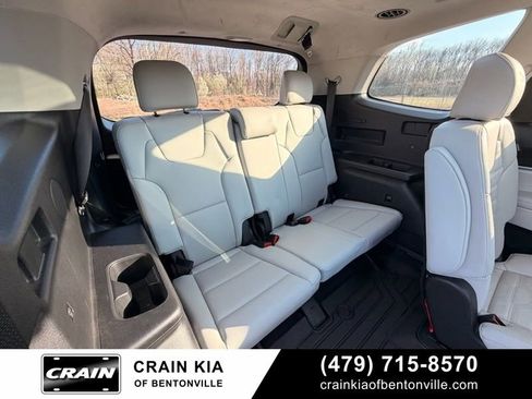 Used 2024 Kia Telluride SX Prestige w/ Towing Package AWD/4WD image 5