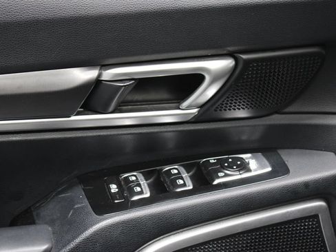 Used 2024 Kia Telluride LX FWD image 21