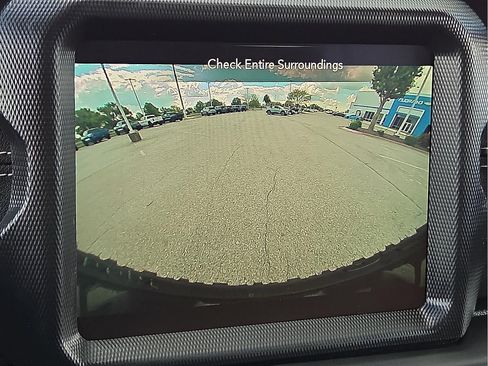 Used 2022 Jeep Wrangler Unlimited Sahara w/ Cold Weather Group image 16