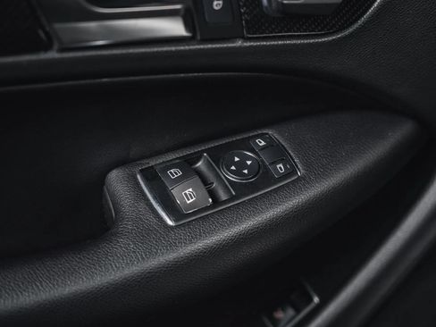 Used 2013 Mercedes-Benz C 63 AMG Coupe image 32