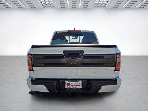 New 2026 Nissan Frontier PRO-4X w/ Tow Package AWD/4WD image 5