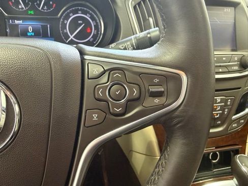 Used 2017 Buick Regal Premium w/ Driver Confidence Package #1 image 14