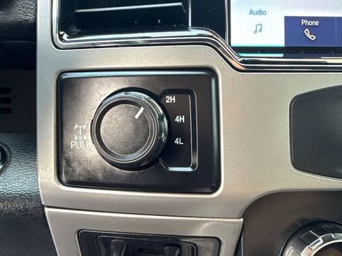 Used 2022 Ford F250 Lariat w/ Black Appearance Package AWD/4WD image 21