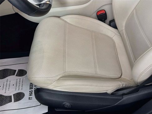 Used 2023 Mercedes-Benz GLC 300 4MATIC image 21