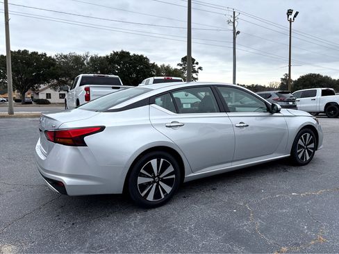 Used 2019 Nissan Altima 2.5 SV image 22