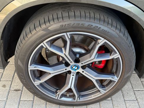 Used 2022 BMW X5 xDrive45e w/ M Sport Package image 24