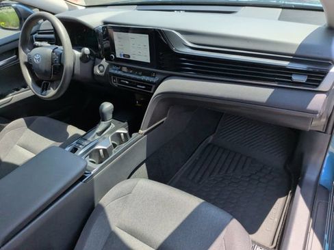 Used 2025 Toyota Camry LE w/ Convenience Package FWD image 19