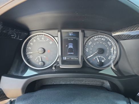 Used 2019 Toyota Tacoma TRD Sport RWD image 26