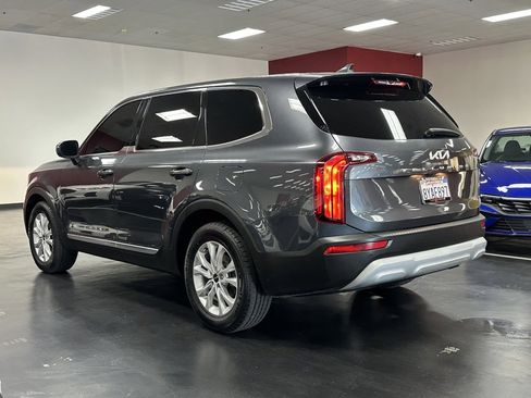 Used 2022 Kia Telluride LX image 5