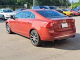 Used 2017 Volvo S60 T5 Inscription Platinum w/ Climate Package image 3