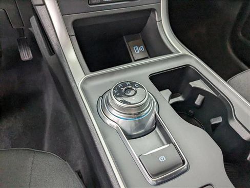 New 2024 Ford Edge SE image 13