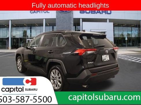 Used 2021 Toyota RAV4 XLE Premium AWD/4WD image 6