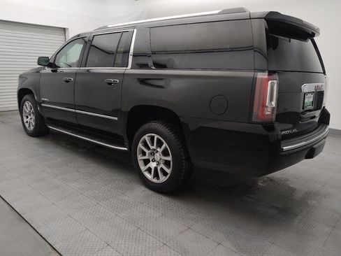Used 2019 GMC Yukon XL Denali w/ Open Road Package image 3