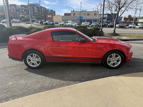 Used 2011 Ford Mustang Coupe w/ 101A Rapid Spec Order Code image 4