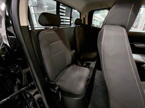 Used 2019 Chevrolet Colorado LT w/ Redline Special Edition image 24