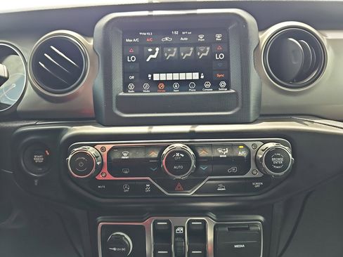 Used 2020 Jeep Gladiator Sport w/ Quick Order Package 24S AWD/4WD image 25