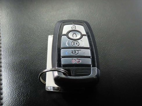 Used 2023 Ford Explorer XLT w/ Equipment Group 202A image 19