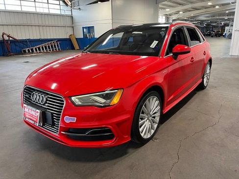 Used 2016 Audi A3 e-tron Prestige FWD image 7