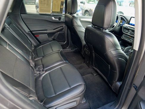 Used 2022 Ford Escape SEL w/ Technology Package image 29