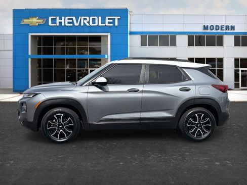 Used 2022 Chevrolet TrailBlazer ACTIV w/ Sun and Liftgate Package image 6