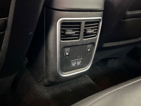 Used 2022 Dodge Charger Scat Pack w/ Dynamics Package image 27